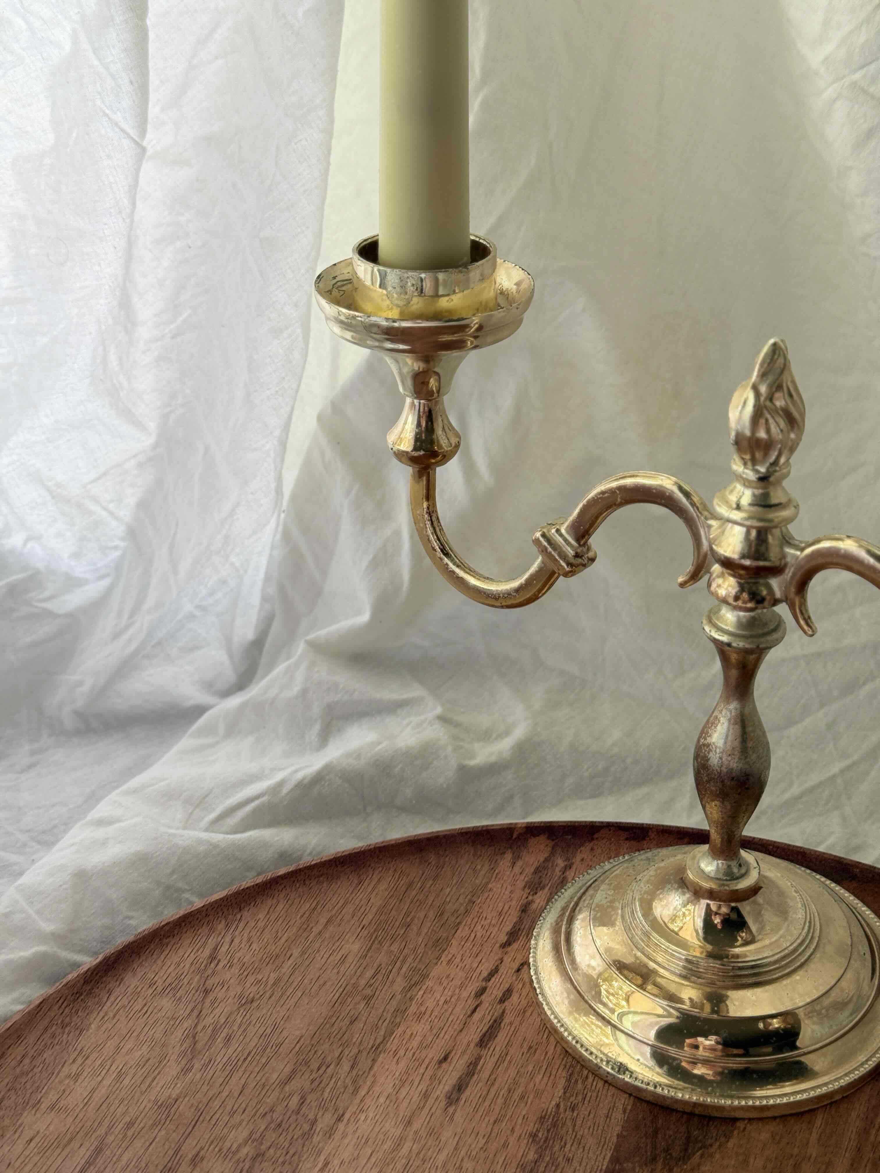 Phone-free evenings, made elegant: rituals for the hours you get back
